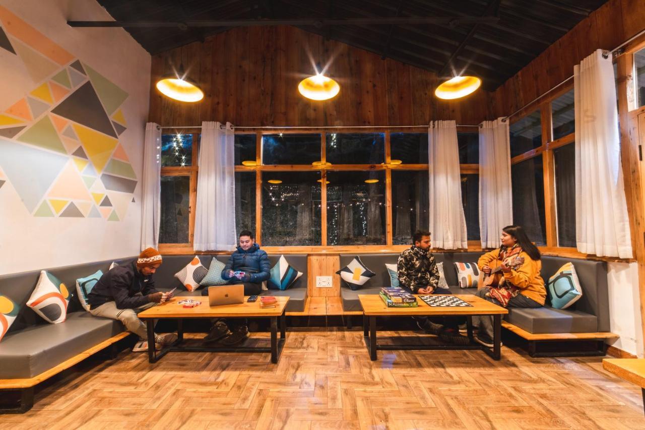 Zostel Plus Nainital Hostel Kültér fotó